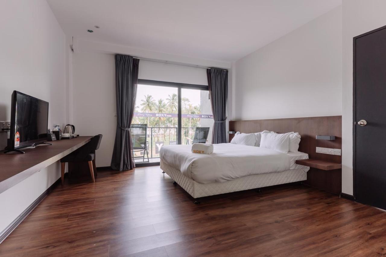 Roxy Sematan Villa & Townhouse 外观 照片