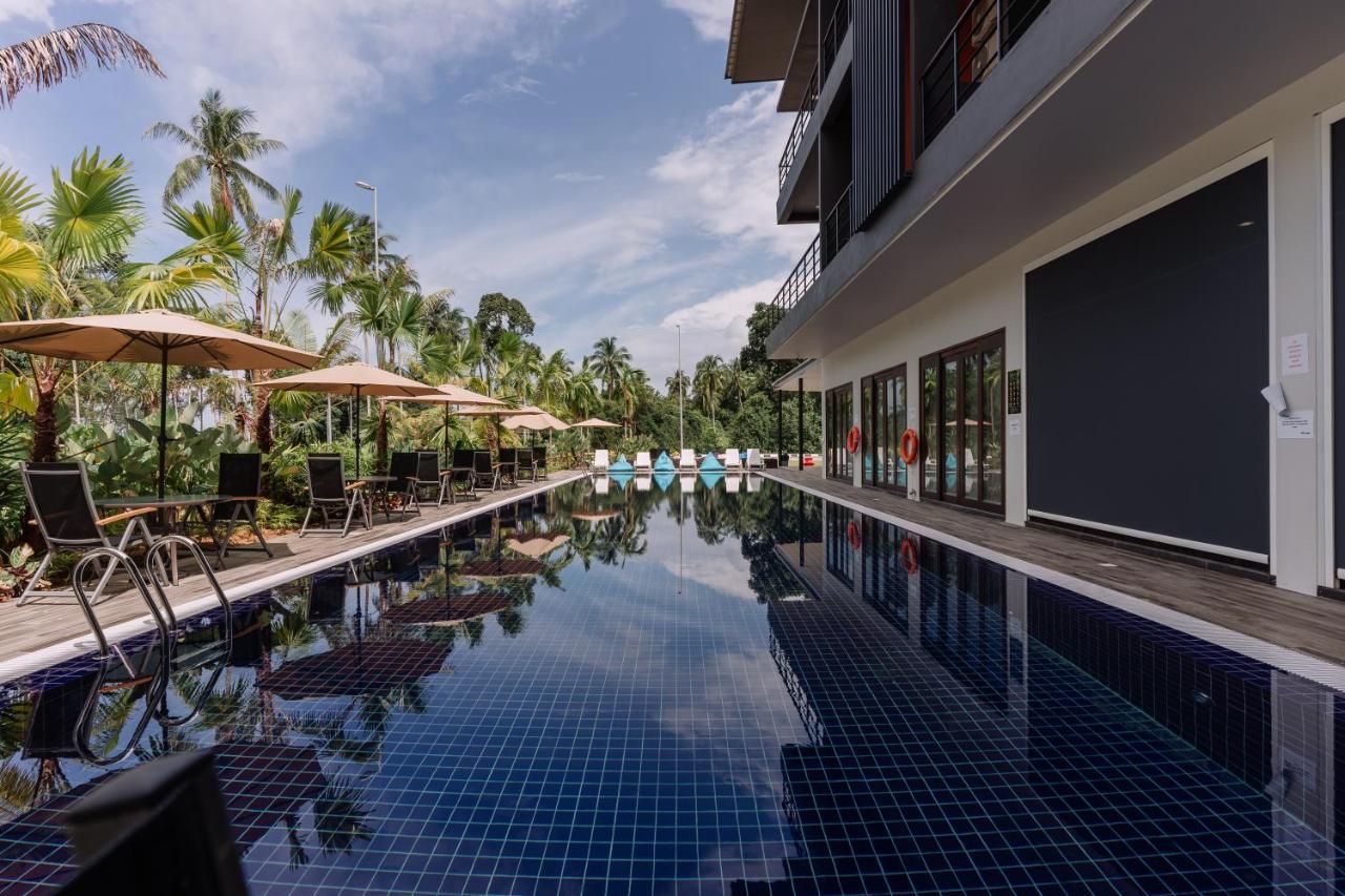Roxy Sematan Villa & Townhouse 外观 照片