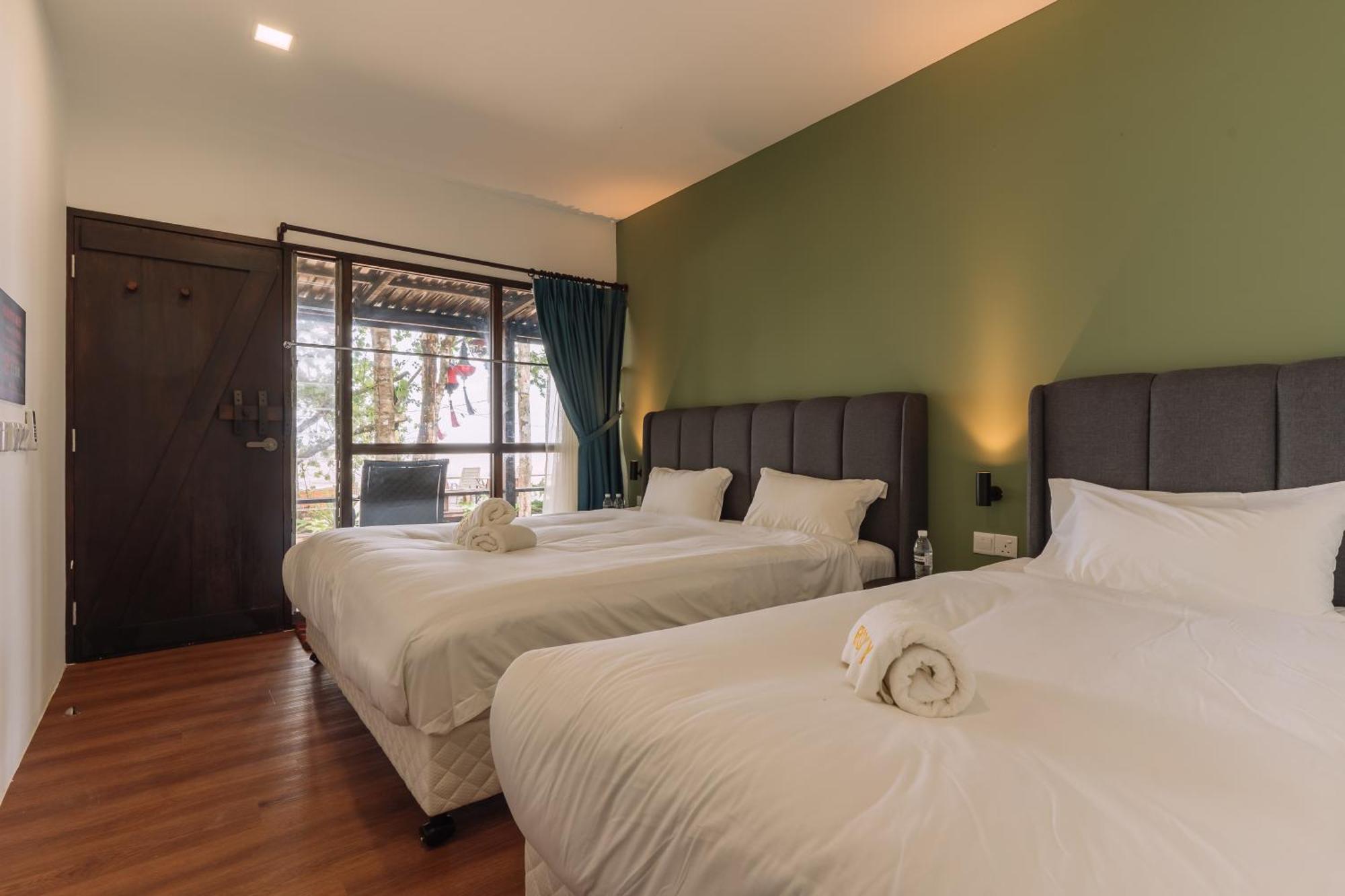 Roxy Sematan Villa & Townhouse 外观 照片